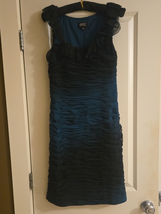 Adrianna Papell Dresses & Skirts - Adrianna Papell Ruched Sheath Dress